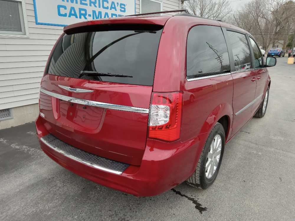 CHRYSLER TOWN & COUNTRY TOURI