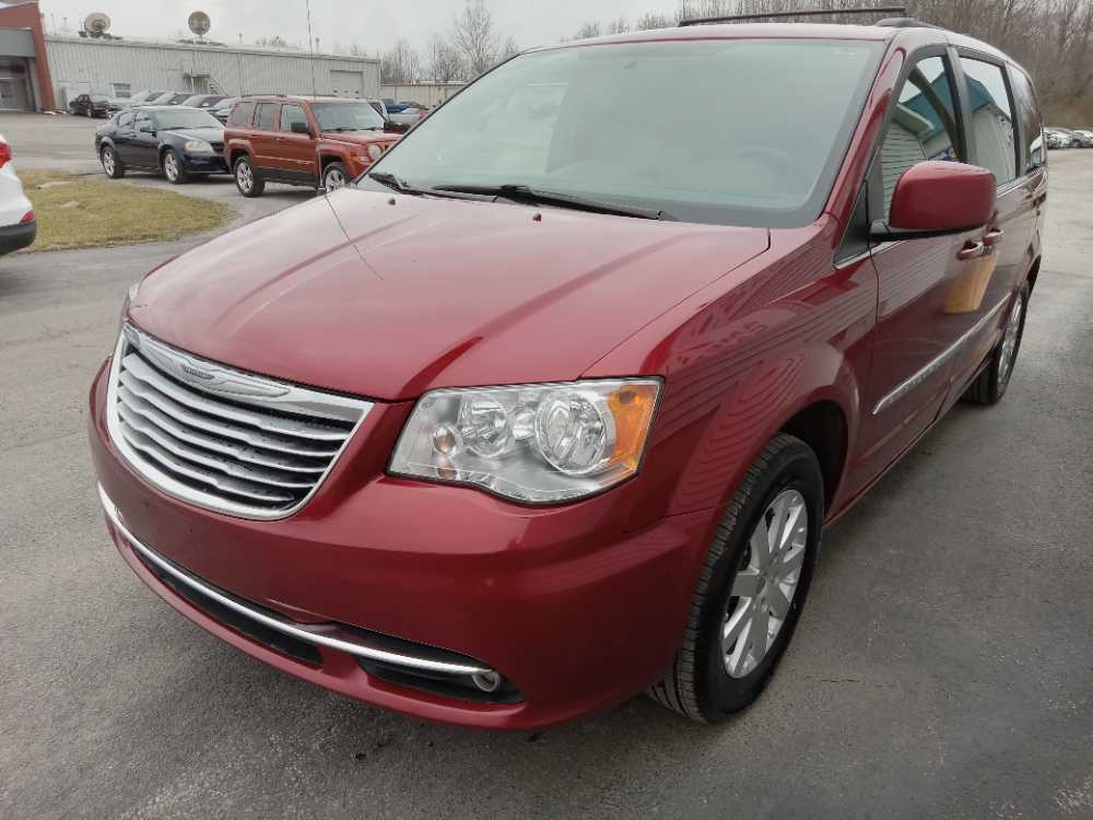 2016 CHRYSLER TOWN & COUNTRY TOURI