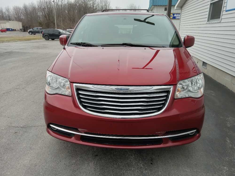 CHRYSLER TOWN & COUNTRY TOURI