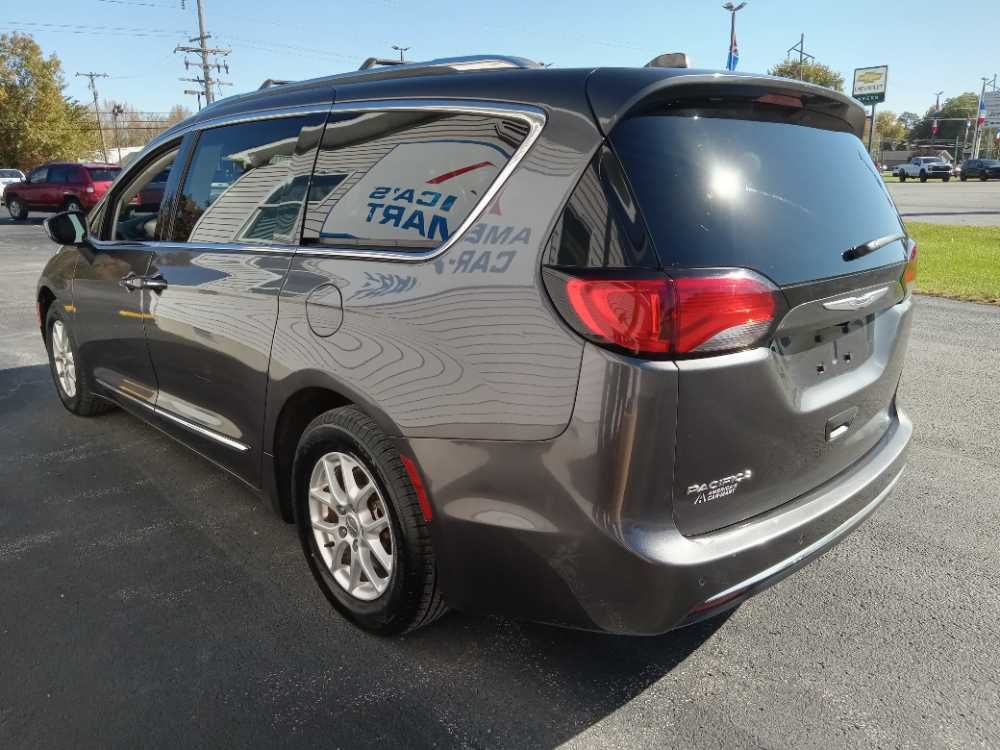 CHRYSLER PACIFICA TOURING L