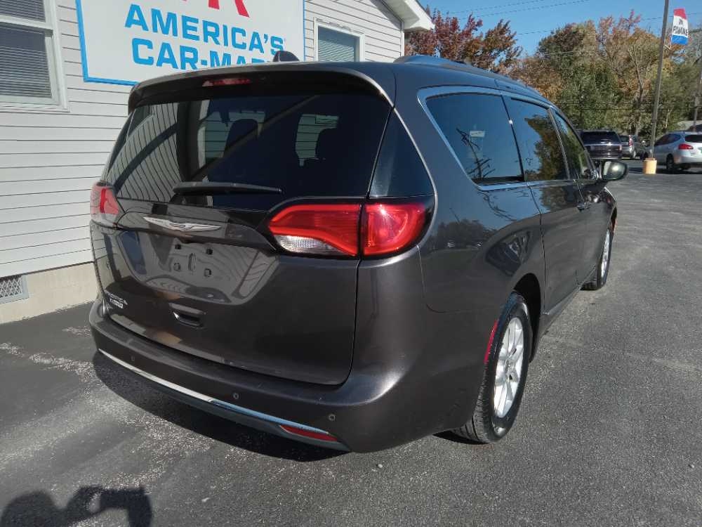 CHRYSLER PACIFICA TOURING L