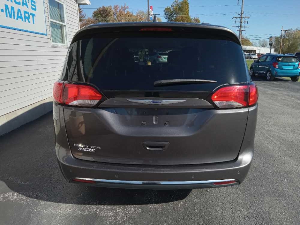 CHRYSLER PACIFICA TOURING L