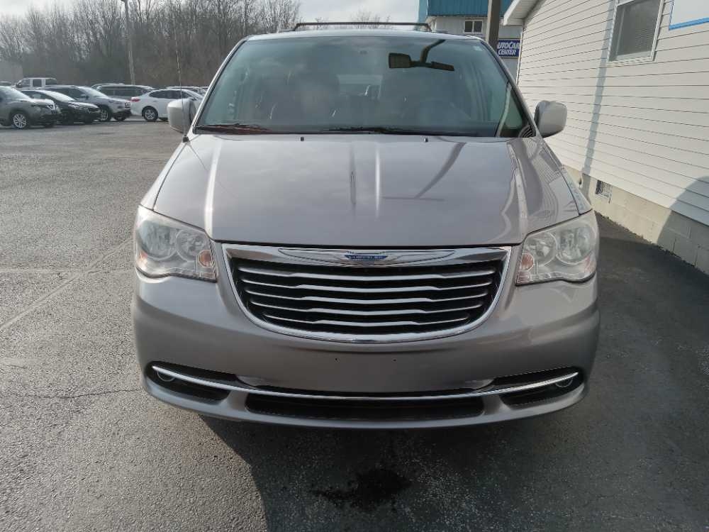 CHRYSLER TOWN & COUNTRY TOURI
