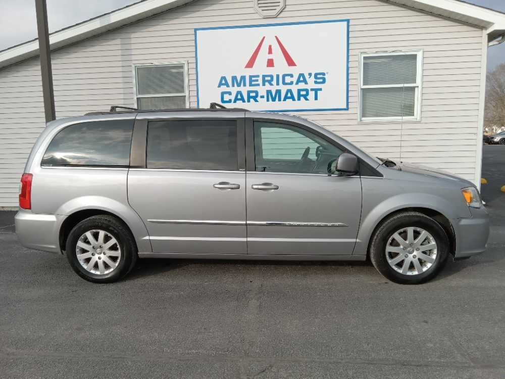 CHRYSLER TOWN & COUNTRY TOURI