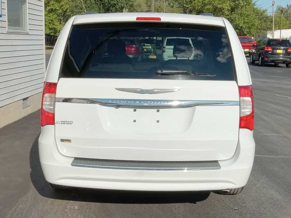 CHRYSLER TOWN & COUNTRY TOURI