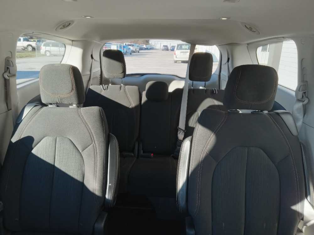 CHRYSLER PACIFICA TOURING