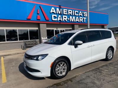 2020 Chrysler Voyager