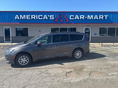 2020 Chrysler Voyager