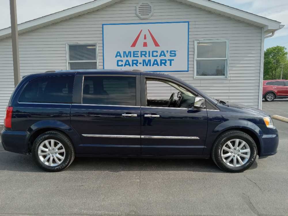 CHRYSLER TOWN & COUNTRY LIMIT