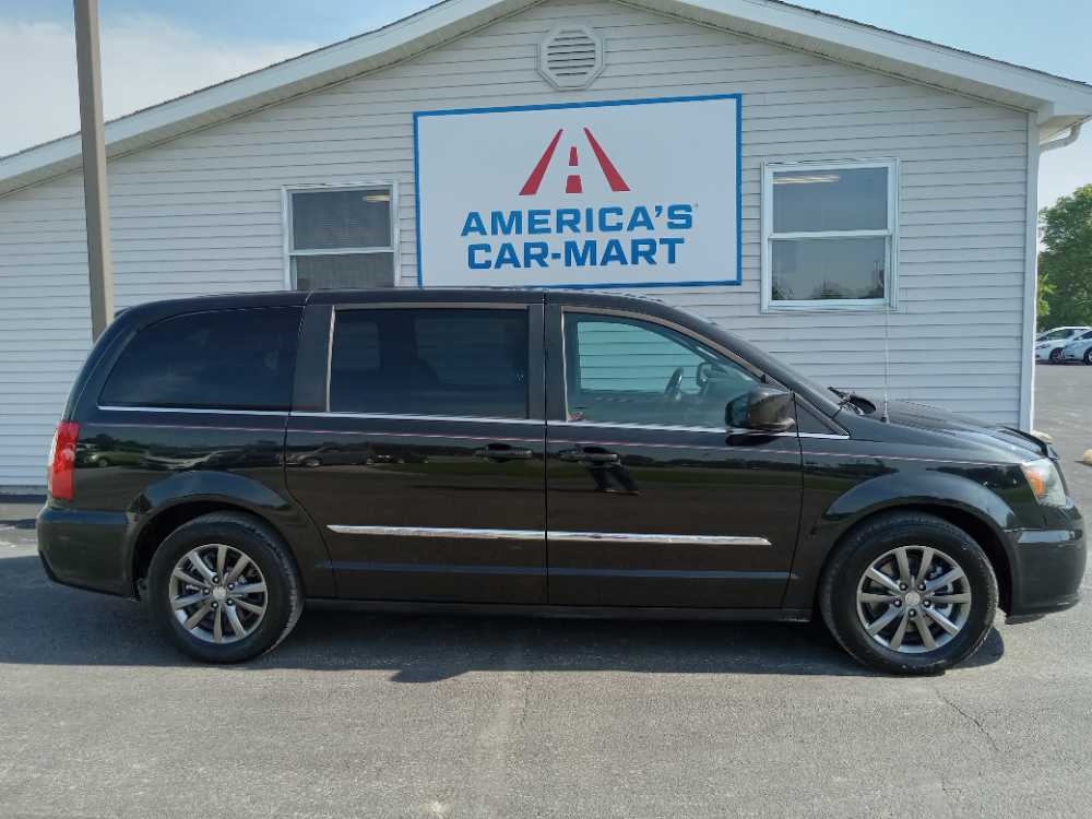CHRYSLER TOWN & COUNTRY S
