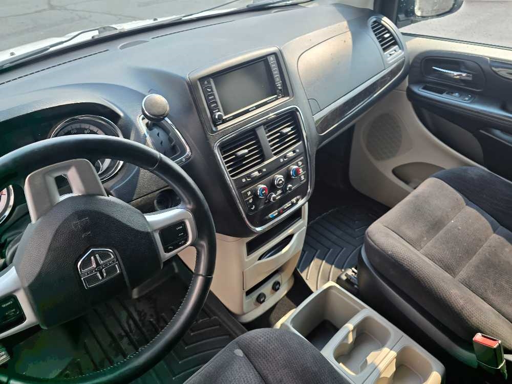 DODGE GRAND CARAVAN SE