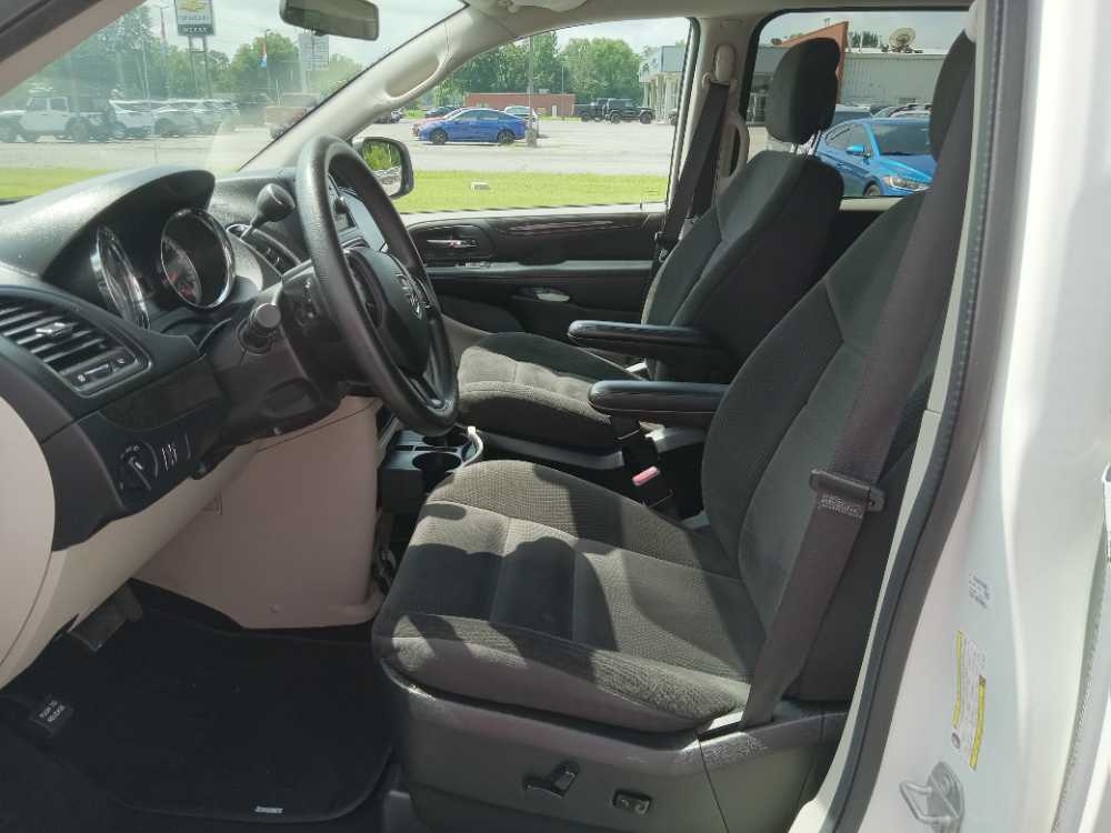 DODGE GRAND CARAVAN SE