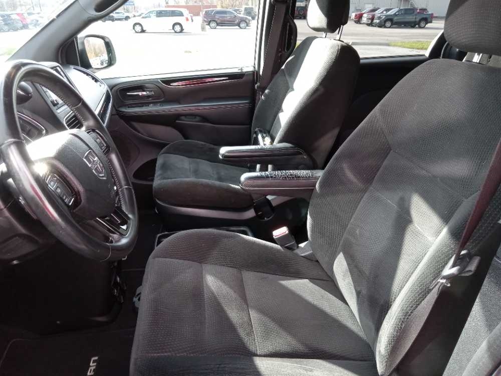 DODGE GRAND CARAVAN SE