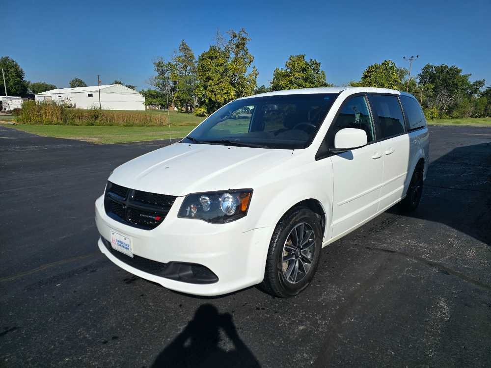 2017 Dodge Grand Caravan SE Plus's photo