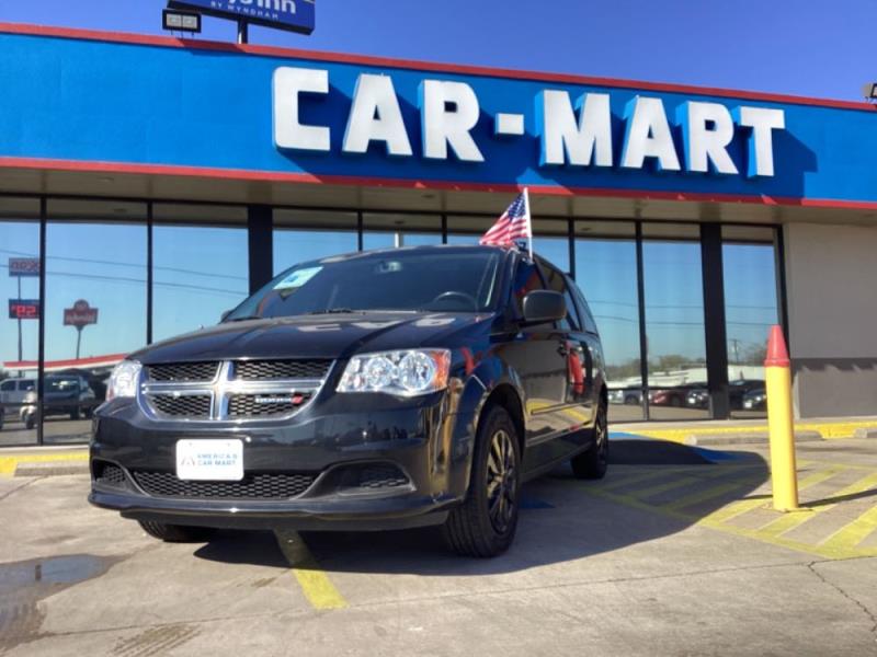 2017 Dodge Grand Caravan SE's photo