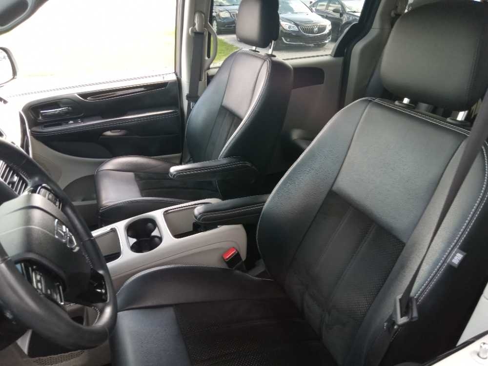 DODGE GRAND CARAVAN SXT