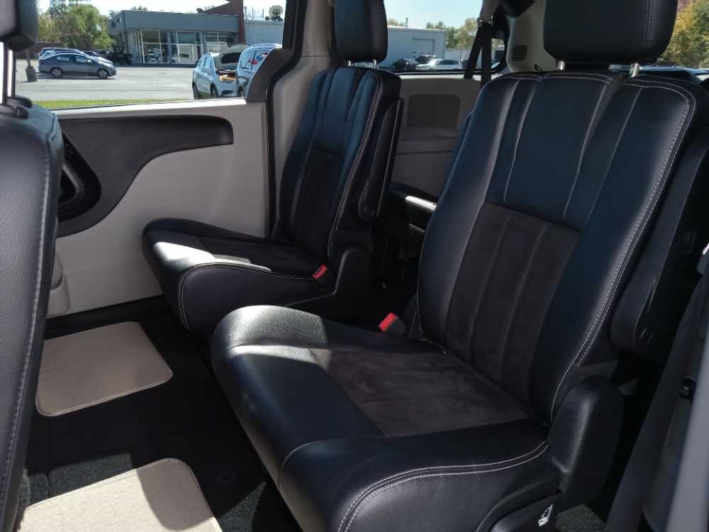 DODGE GRAND CARAVAN SXT