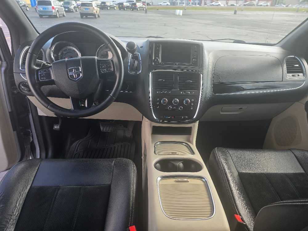 DODGE GRAND CARAVAN SXT