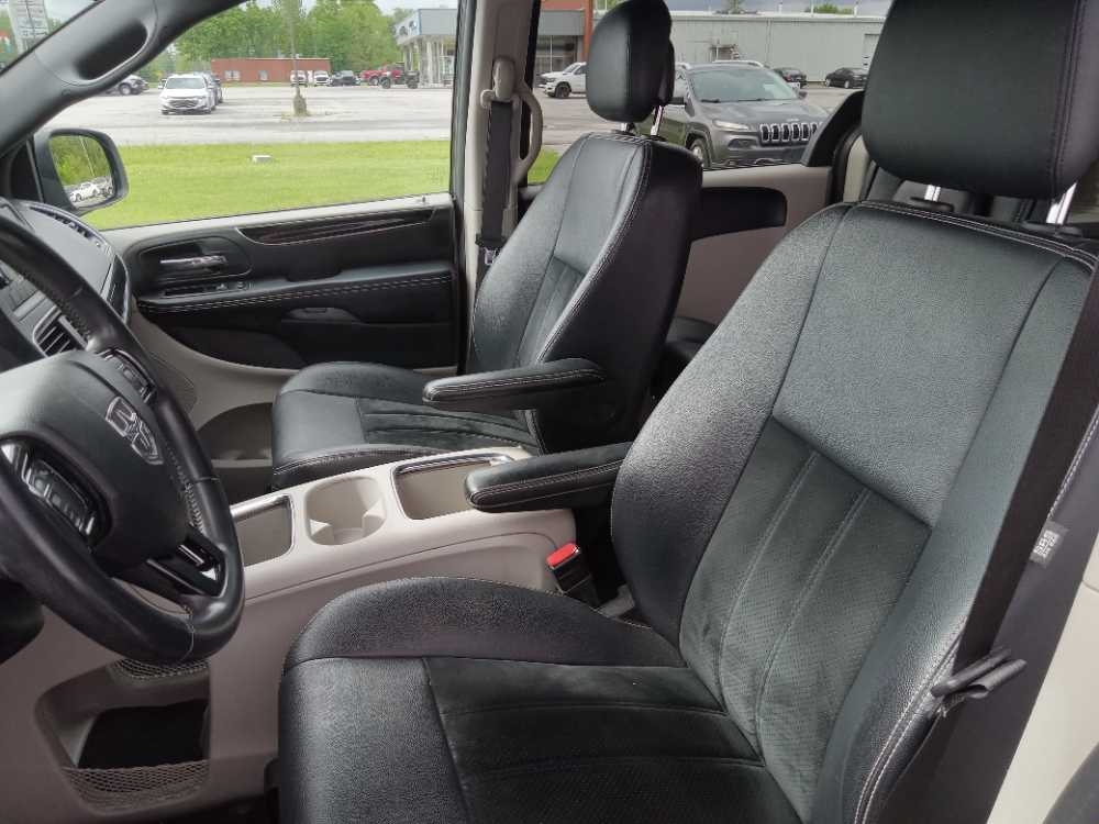 DODGE GRAND CARAVAN SXT