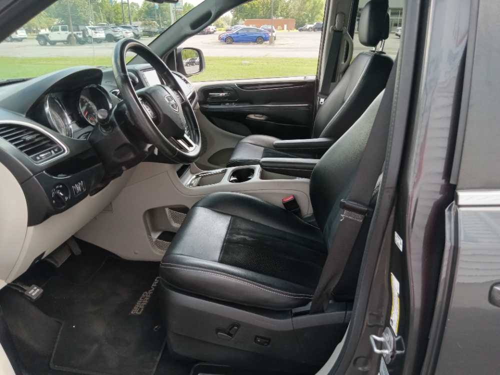 DODGE GRAND CARAVAN SXT