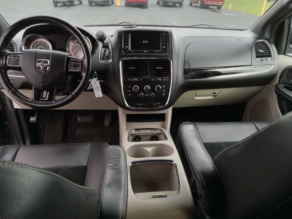 DODGE GRAND CARAVAN SXT