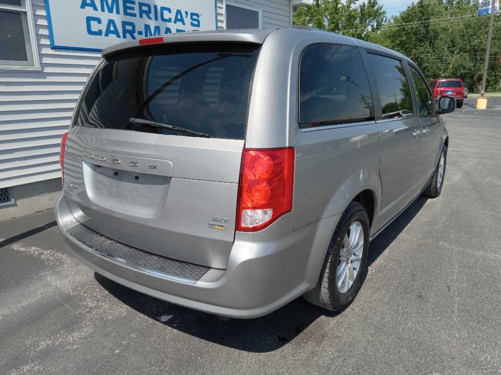 DODGE GRAND CARAVAN SXT