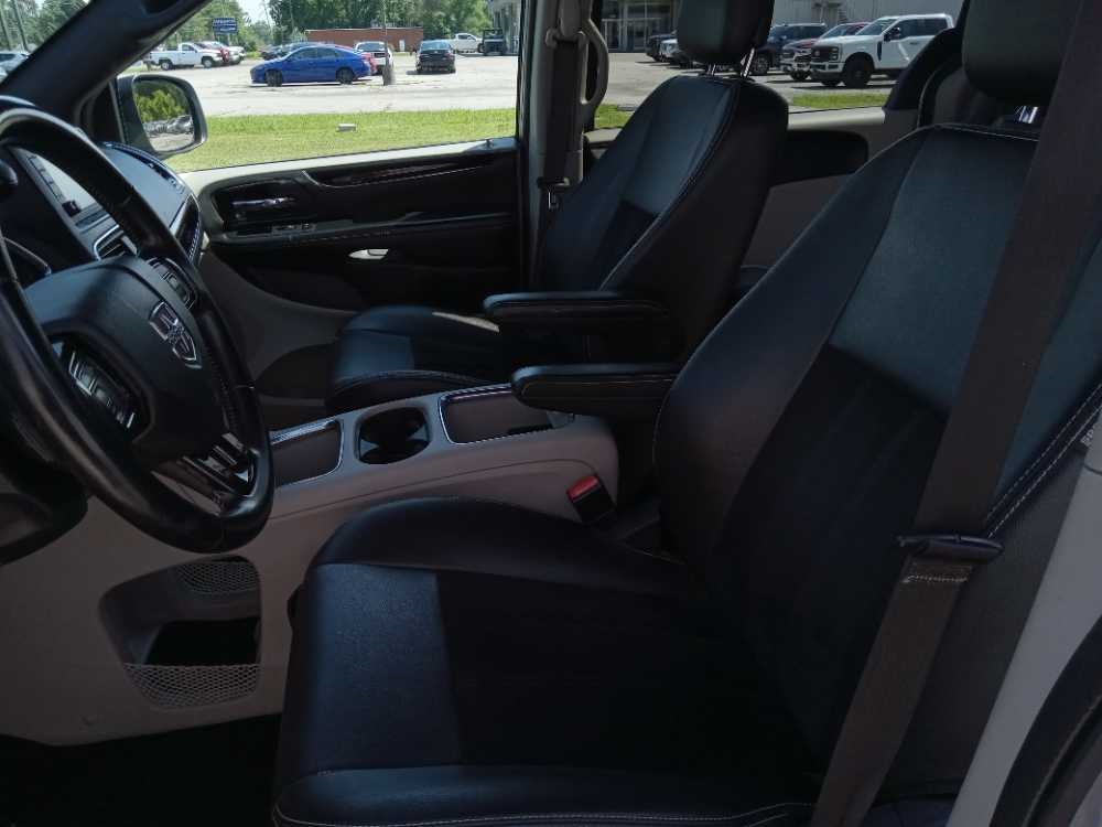 DODGE GRAND CARAVAN SXT