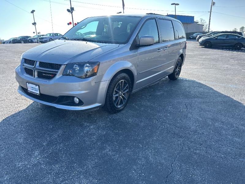 2017 Dodge Grand Caravan GT's photo