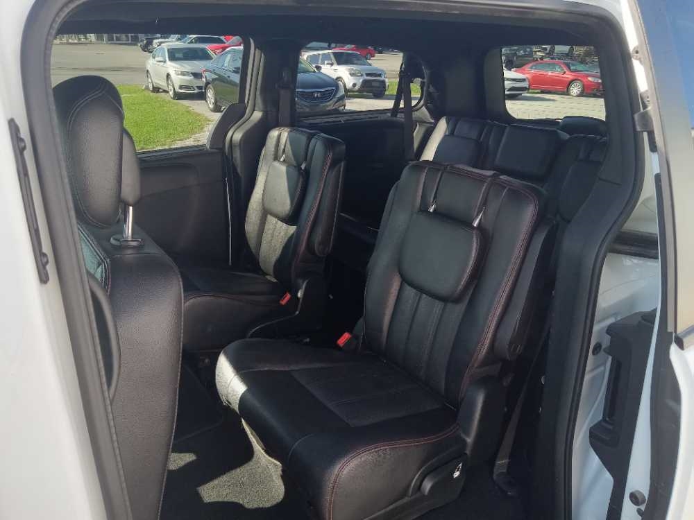 Used Cars Illinois DODGE GRAND CARAVAN GT America's CarMart of