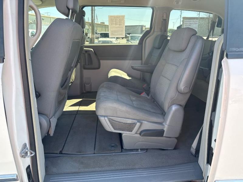 2010 Dodge Grand Caravan SXT's photo