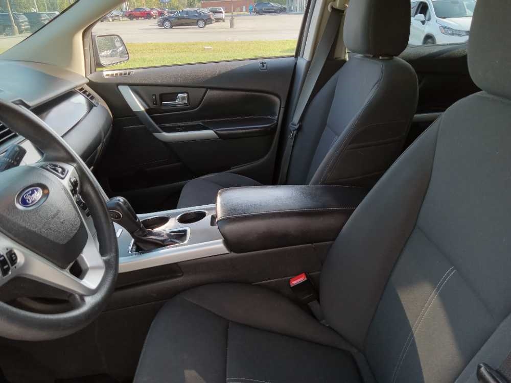 FORD EDGE SE