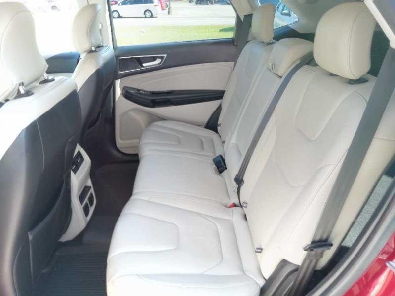 2017 Ford Edge Titanium's photo