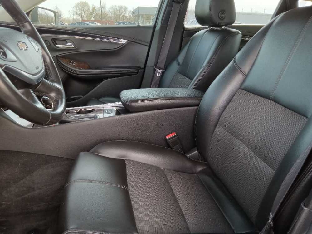 CHEVROLET IMPALA LT (1LT)