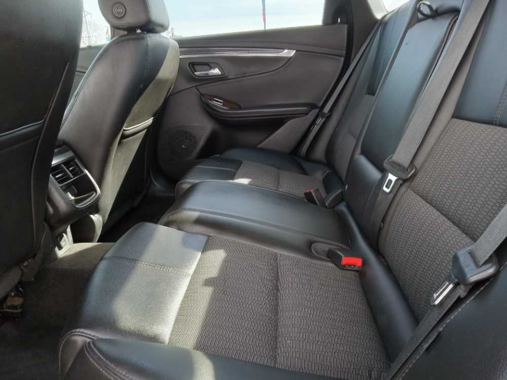 CHEVROLET IMPALA LT (1LT)