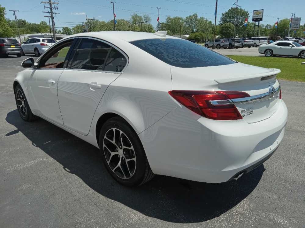 BUICK REGAL SPORT TOURING