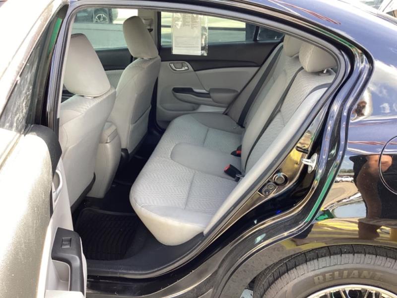 2015 Honda Civic LX's photo