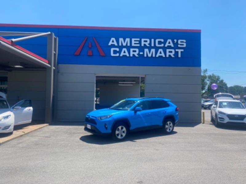 2021 Toyota RAV4 XLE's photo