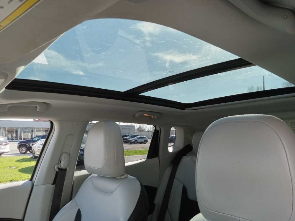 JEEP COMPASS LATITUDE