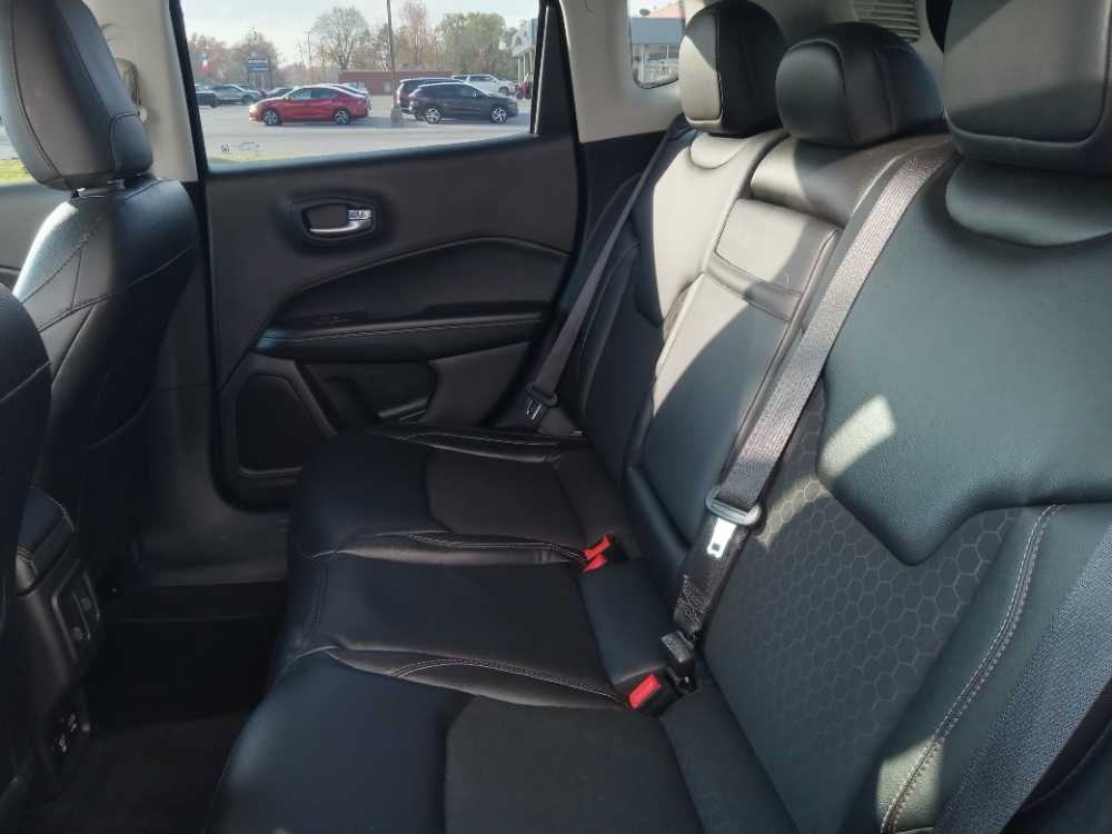 JEEP COMPASS LATITUDE; AL