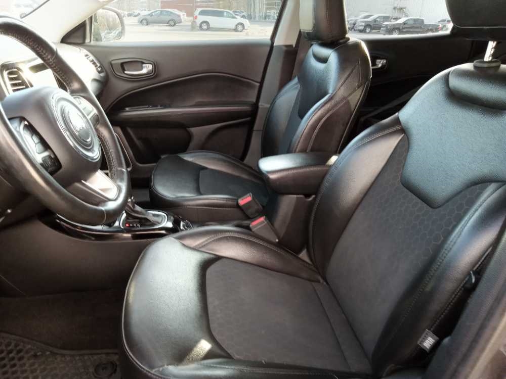 JEEP COMPASS LATITUDE; AL