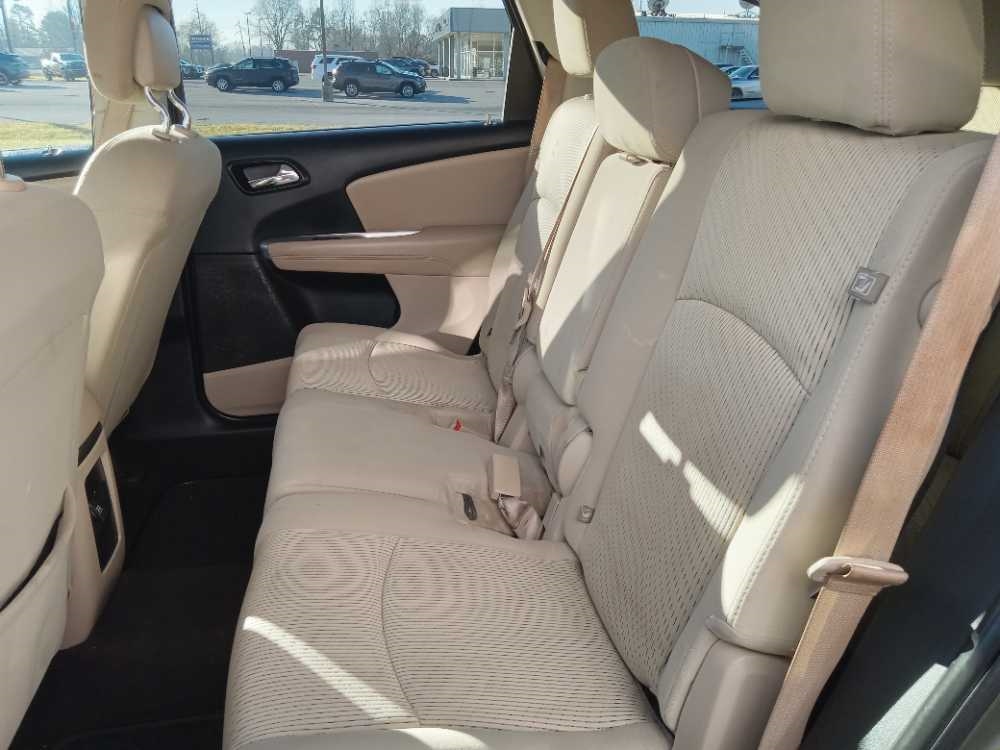 DODGE JOURNEY SE
