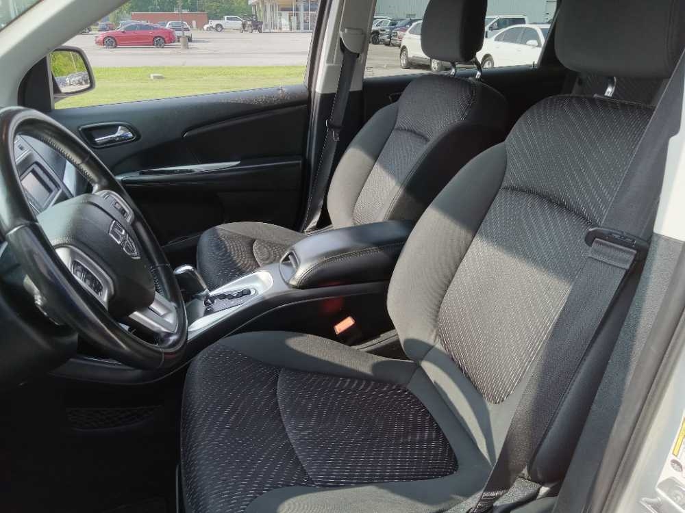 DODGE JOURNEY SE