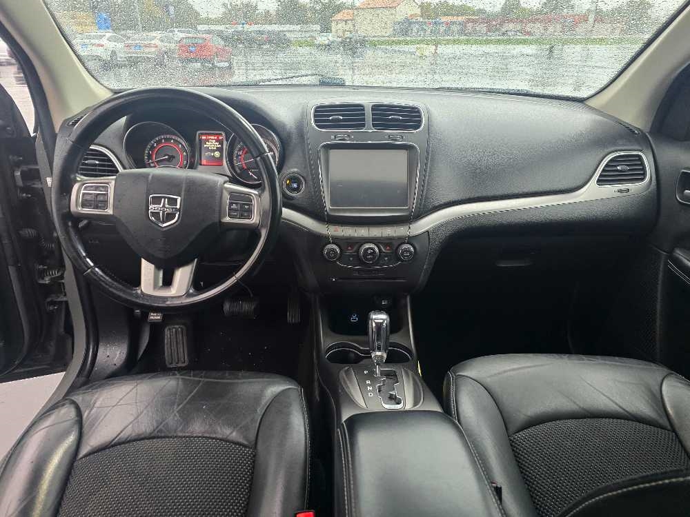DODGE JOURNEY CROSSROAD