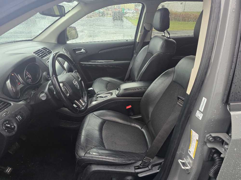 DODGE JOURNEY CROSSROAD
