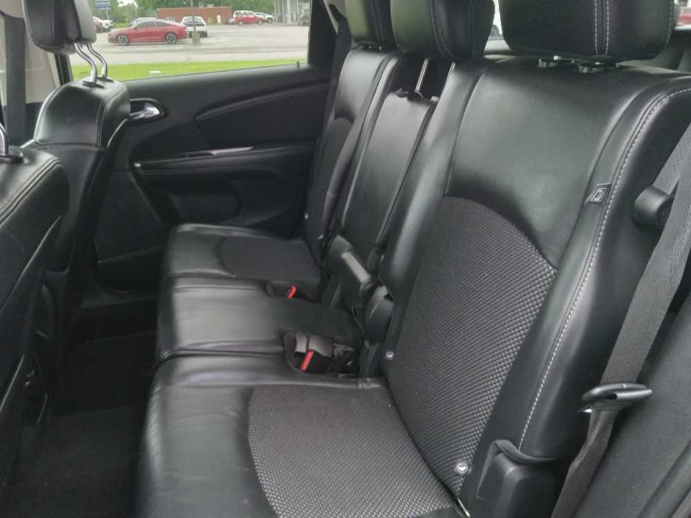 DODGE JOURNEY CROSSROAD