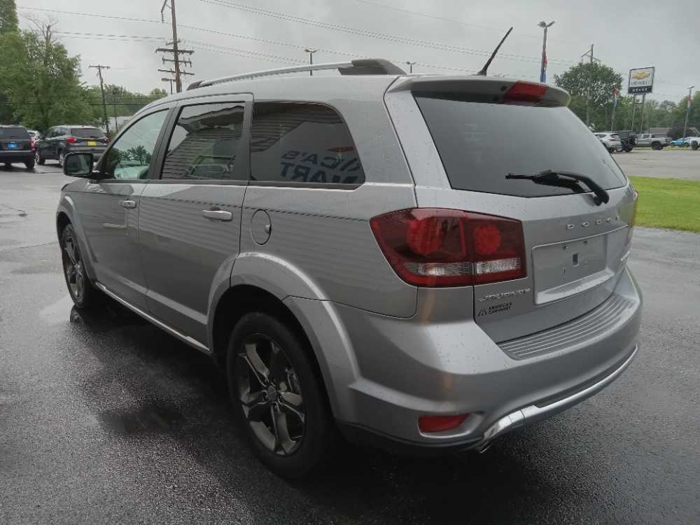 DODGE JOURNEY CROSSROAD