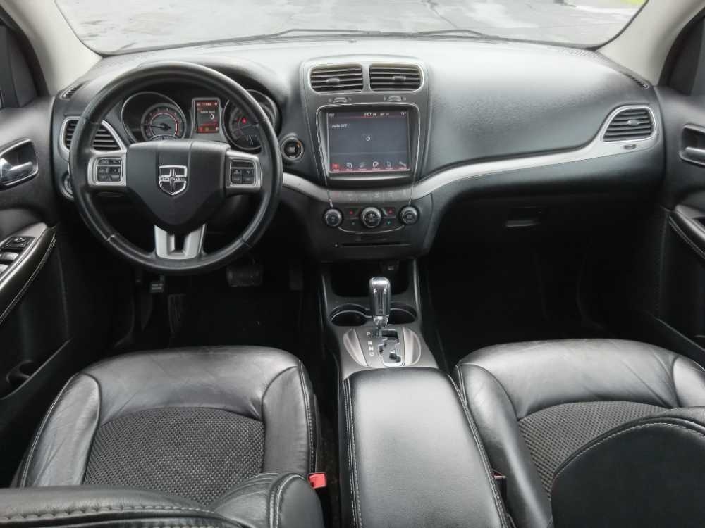 DODGE JOURNEY CROSSROAD