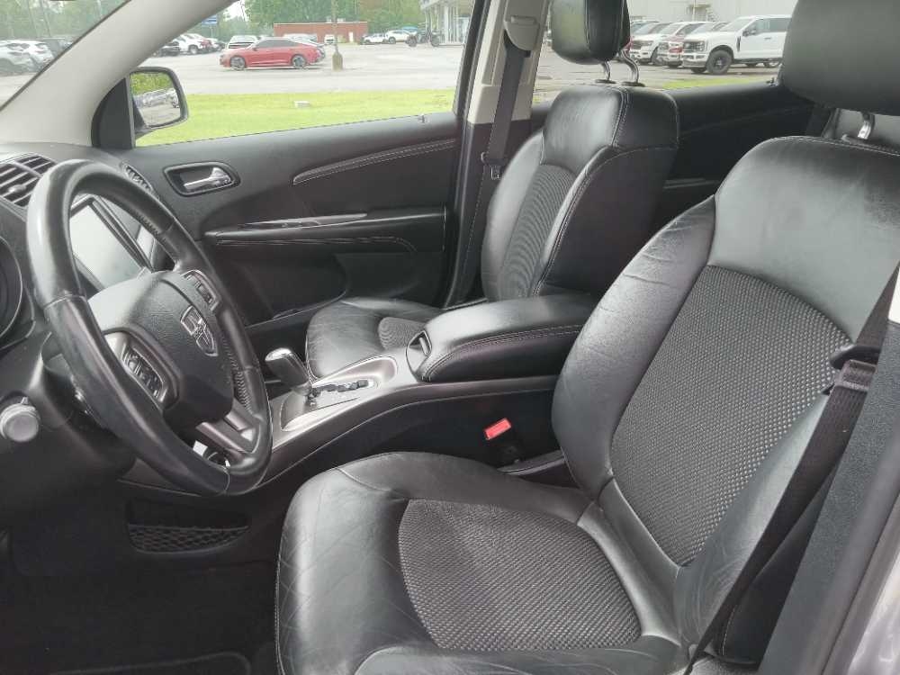 DODGE JOURNEY CROSSROAD