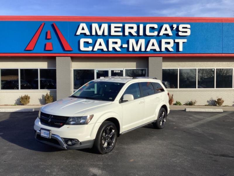 2018 Dodge Journey Crossroad's photo