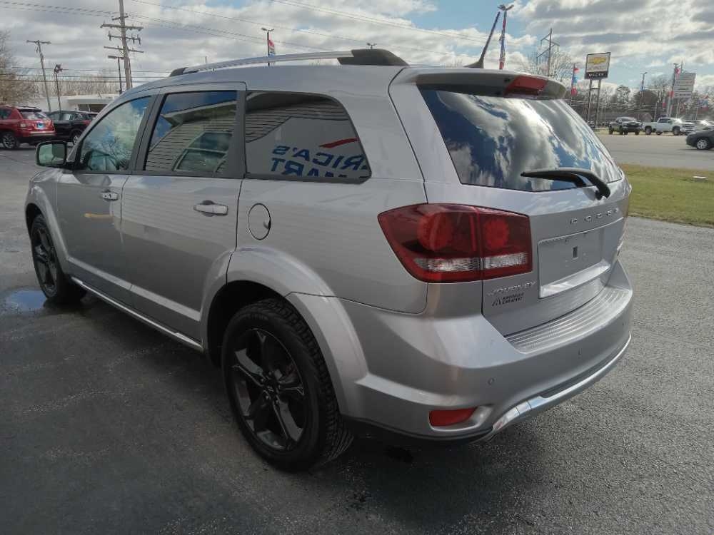 DODGE JOURNEY CROSSROAD